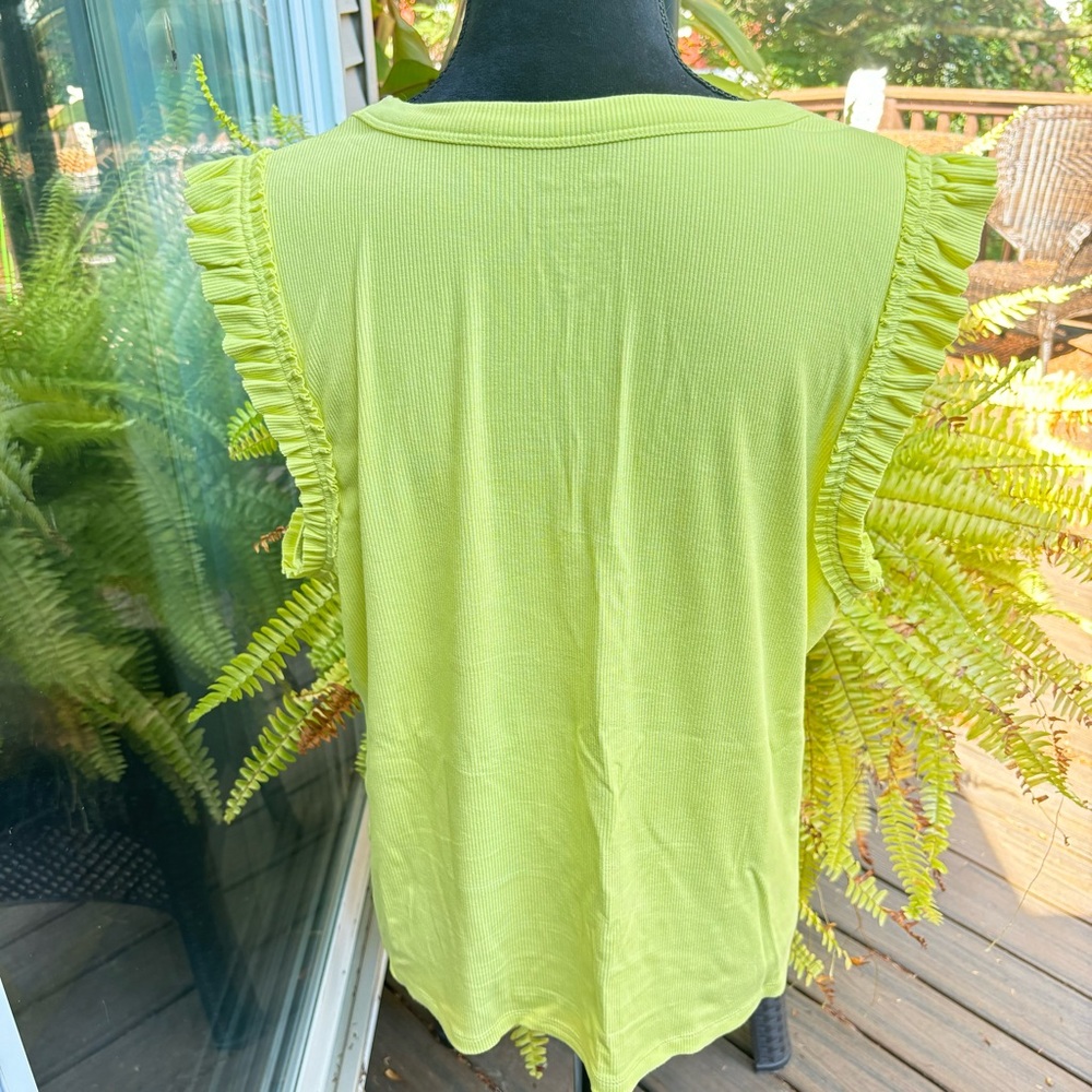 💚 Nine West Ribbed Ruffle Tank NWOT 💚 - Picture 7 of 10